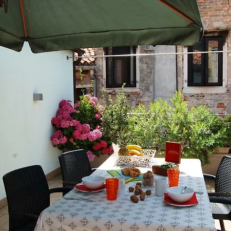 Loft Due Cuori Con Terrazza 아파트