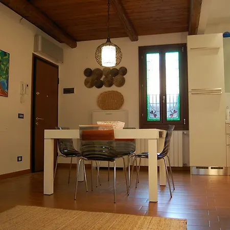 Loft Due Cuori Con Terrazza Venetië