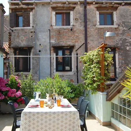 Apartment Loft Due Cuori Con Terrazza